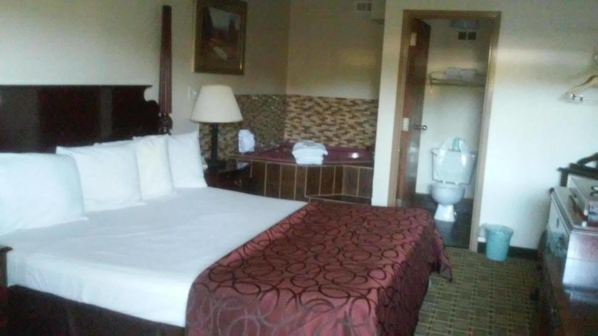 Economy Inn - Стейтсвіль Екстер'єр фото
